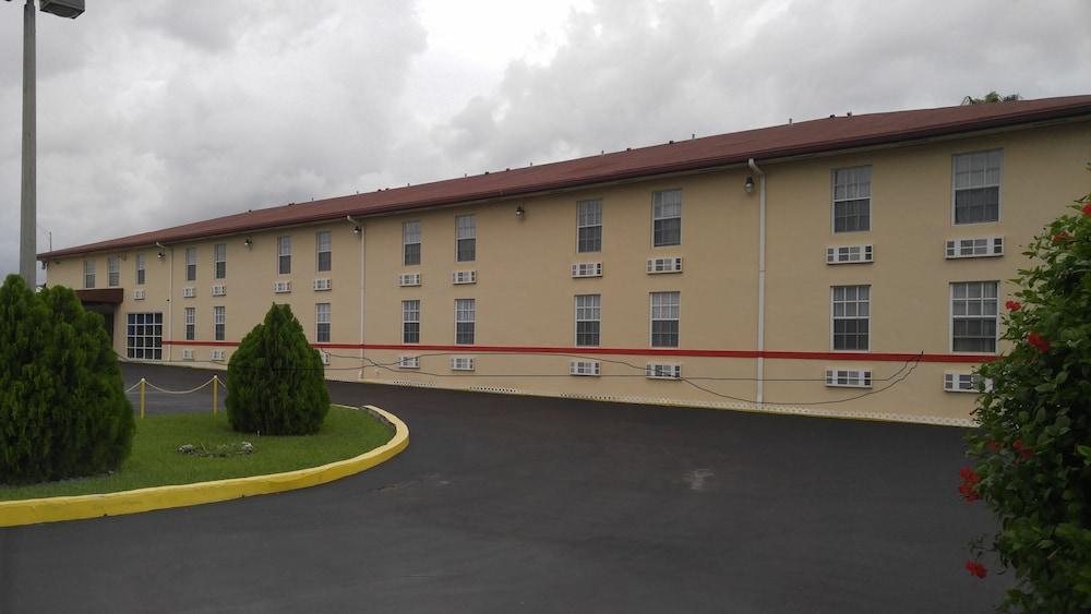 Belmont Inn & Suites Florida City Zewnętrze zdjęcie