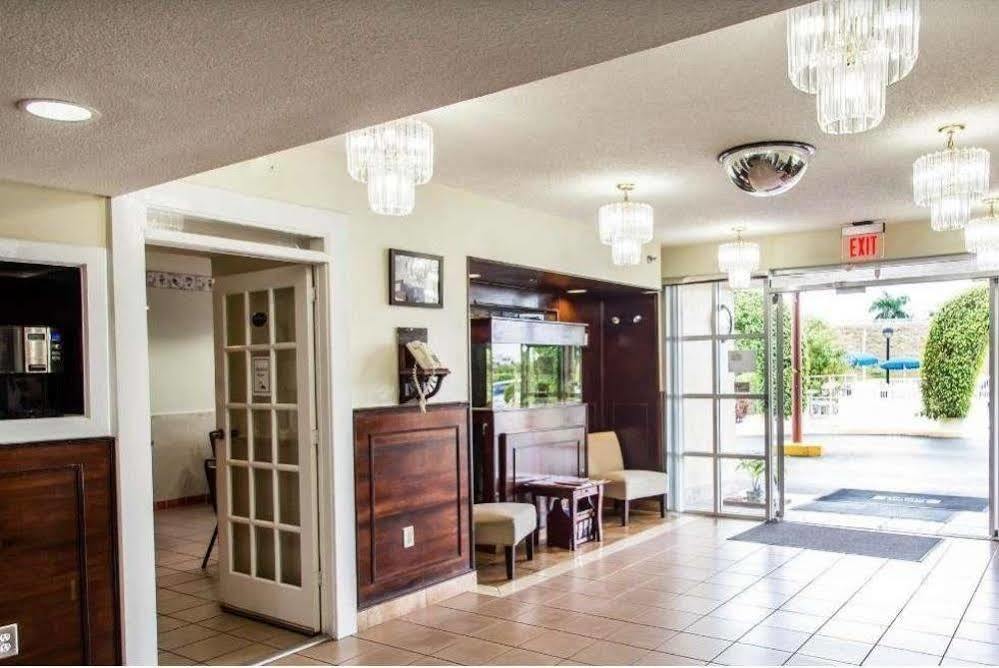 Belmont Inn & Suites Florida City Zewnętrze zdjęcie